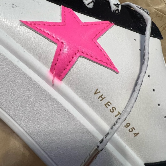 Vintage Havana Black and Pink Sneakers for Casual Style - Picture 8 of 10